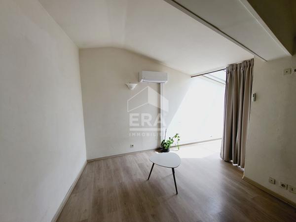 Local commercial  + appartement t2 Chateau Arnoux