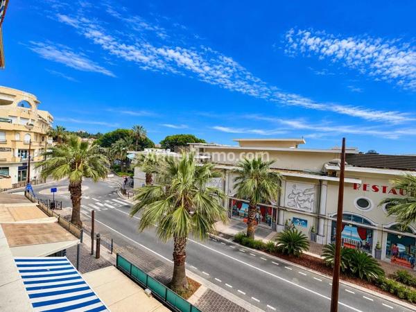 Vente                                                      Appartement
                        
                     4 pièces                      76 m2                     à Sainte-Maxime