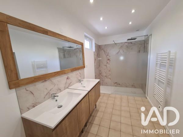 Maison à vendre 5 pièces 121 m² La Ville-Dieu-du-Temple