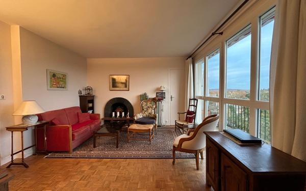 Appartement à vendre    3 pièces • 69,18 m2 Compiègne