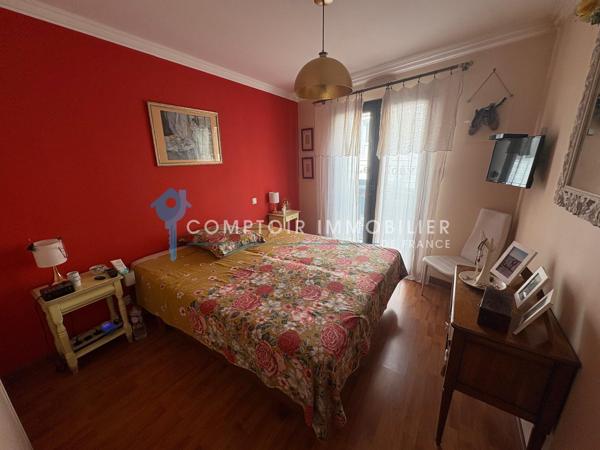Appartement
                                                                                                                                                                                                                                                                                                                        8 pièce(s)                                                                                                                                                                                                          2 chambre(s)                                                                                                                                                                                                          110  m²
