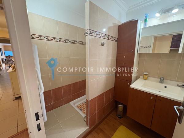 Appartement
                                                                                                                                                                                                                                                                                                                        8 pièce(s)                                                                                                                                                                                                          2 chambre(s)                                                                                                                                                                                                          110  m²