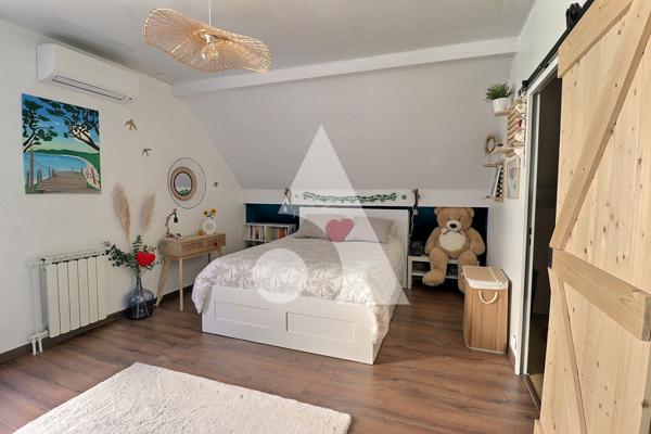 Appartement 5 pièces 105.79 m2