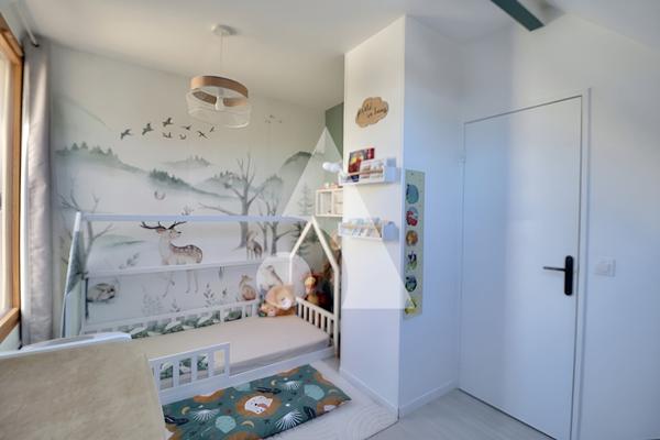 Appartement 5 pièces 105.79 m2