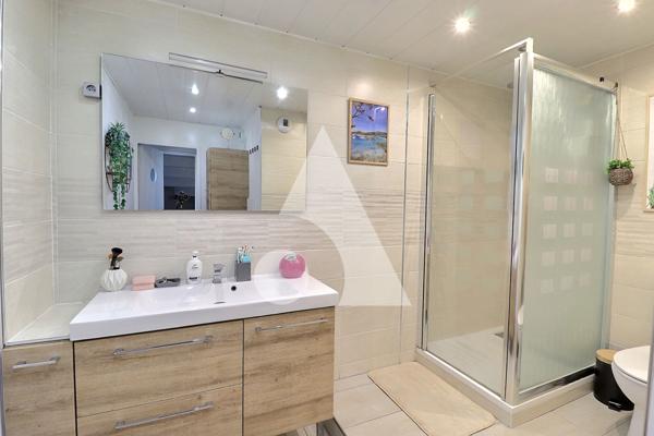 Appartement 5 pièces 105.79 m2