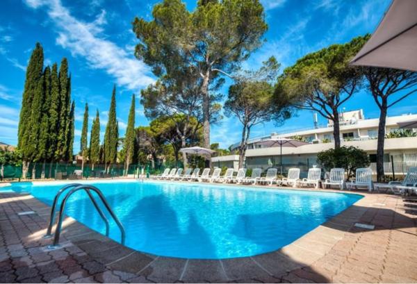 INVESTISSEMENT LOCATIF  FREJUS - Résidence Zenitude Hôtel-Résidences La Tour de Mare**** -  6,81%  de rentabilité.