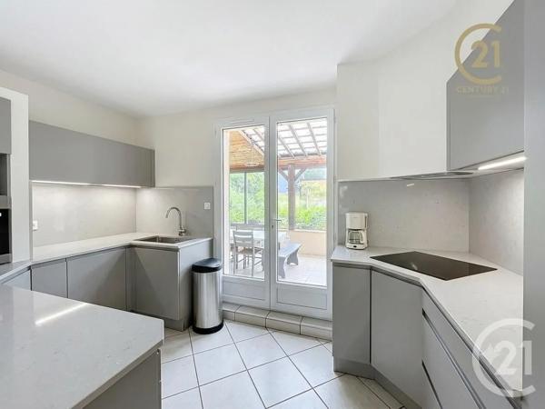 Maison à vendre  4 pièces - 83,81 m 2   BRIGNAIS  - 69