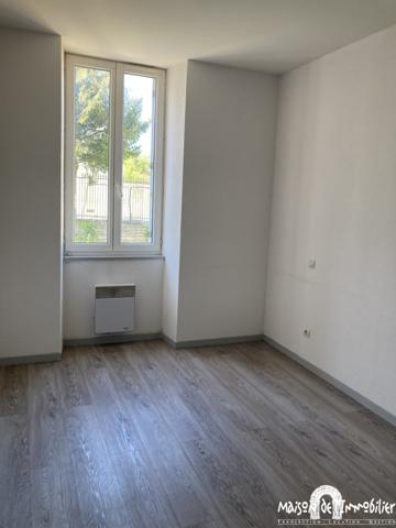 Location Appartement 3 pièces - 80m² - ARCHIAC Centre-ville Détails des diagnostics énergétiques
