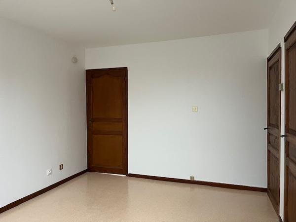 Location 3 Pieces 45 54000 Nancy 321