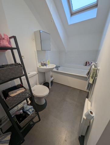 Appartement meublé dernier étage centre ville