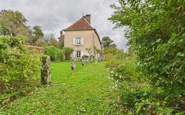 Maison à vendre    5 pièces •  Conflans-sur-Lanterne