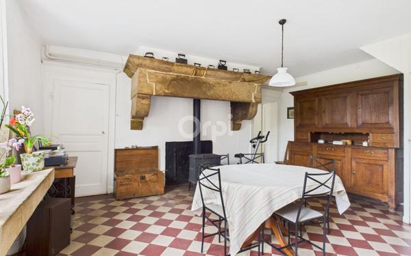 Maison à vendre    5 pièces •  Conflans-sur-Lanterne