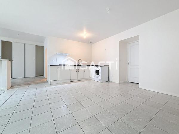 .Maison de ville renovée au coeur de Souppes sur Loing