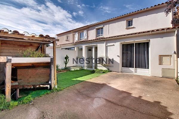 Maison à Rognac 4 chambres dont une en rdc avec jardin terrasse et piscine