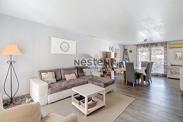 Maison à Rognac 4 chambres dont une en rdc avec jardin terrasse et piscine