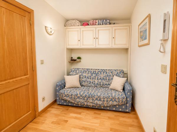 Appartement
         2 pièces
        - 41 m² 318 000 € *