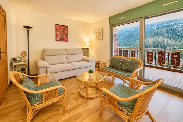 Appartement
         2 pièces
        - 41 m² 318 000 € *