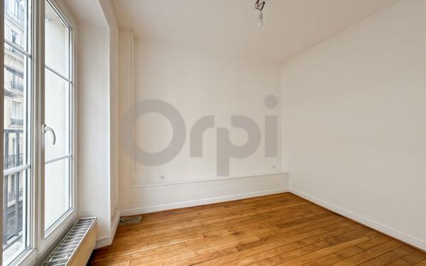 Appartement à vendre    2 pièces • 36,52 m2 Paris 10