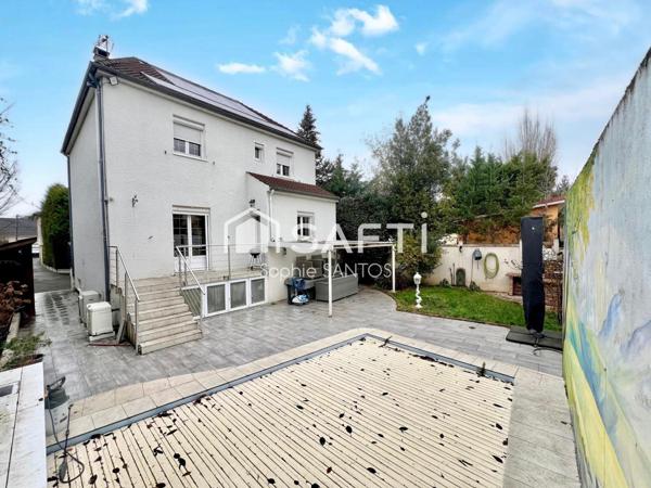 MAISON 175 M2 - 6 PIECES - AVEC PISCINE CHAUFFEE