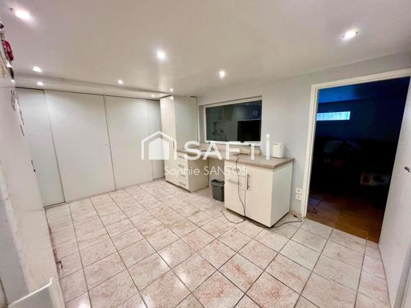 MAISON 175 M2 - 6 PIECES - AVEC PISCINE CHAUFFEE