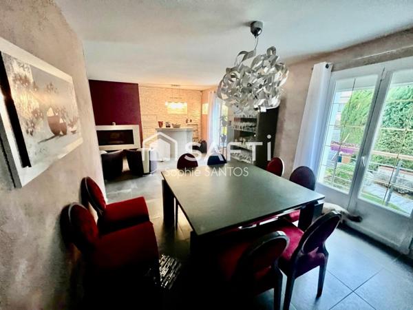 MAISON 175 M2 - 6 PIECES - AVEC PISCINE CHAUFFEE