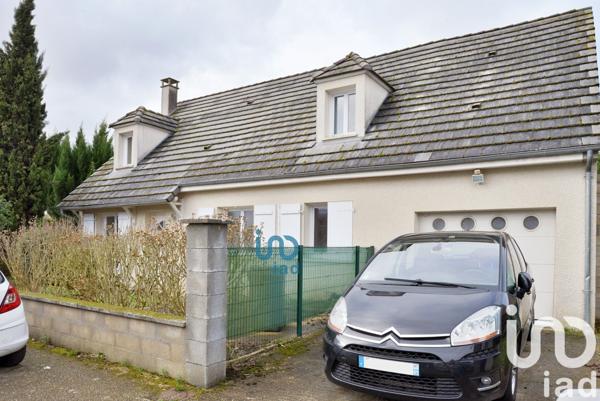 Pavillon 6 pièces de 136 m² à Vaux-le-Pénil (77000)