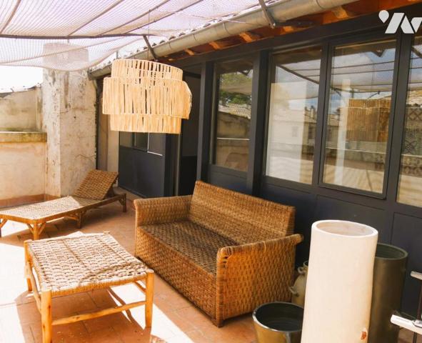 Maison de ville avec terrasse et garage au coeur d'Uzès