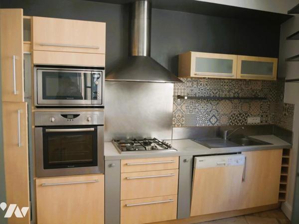 Maison de ville avec terrasse et garage au coeur d'Uzès