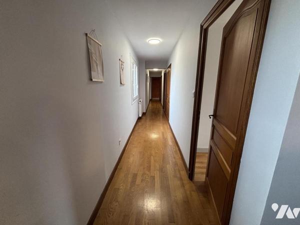 Propriété de caractère à TOUSSIEUX (01600)