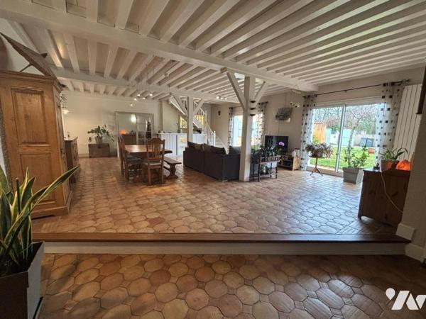 Propriété de caractère à TOUSSIEUX (01600)