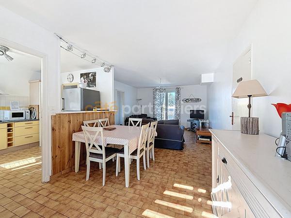 Vente
                Maison88 m² - 4 Pièces -
                    SAINT PIERRE D OLERON (17310)