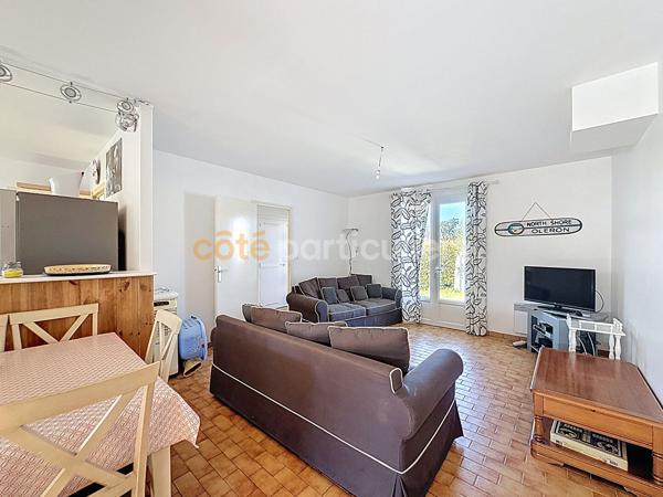 Vente
                Maison88 m² - 4 Pièces -
                    SAINT PIERRE D OLERON (17310)