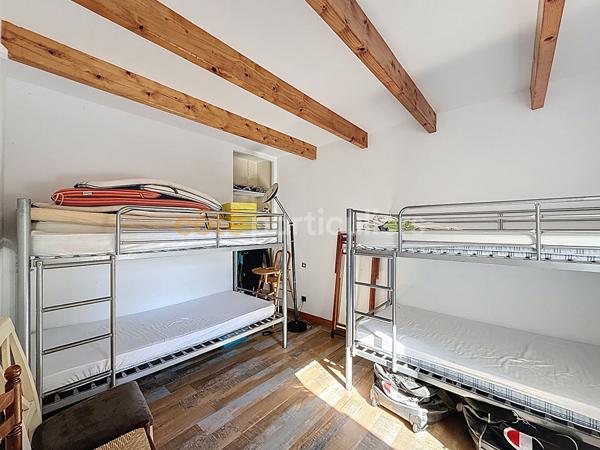 Vente
                Maison88 m² - 4 Pièces -
                    SAINT PIERRE D OLERON (17310)