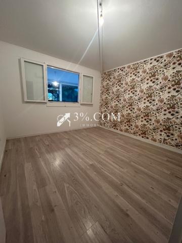 Maison
                                                                                                                                                                                                                                                                                                                        6 pièce(s)                                                                                                                                                                                                          3 chambre(s)                                                                                                                                                                                                          70  m²