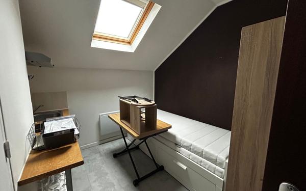 Appartement à louer    1 pièce • 13 m2 Saint-Quentin