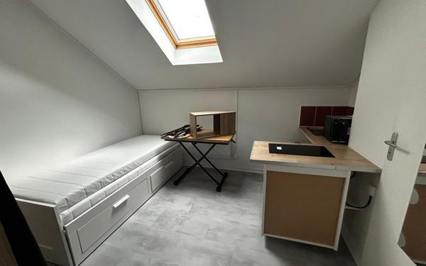 Appartement à louer    1 pièce • 13 m2 Saint-Quentin