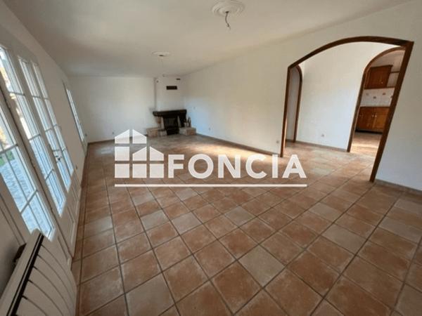 Location Maison 4 pièces 103.19 m² - FAUBOURG DE LA LIBERTE Eyguieres 13430