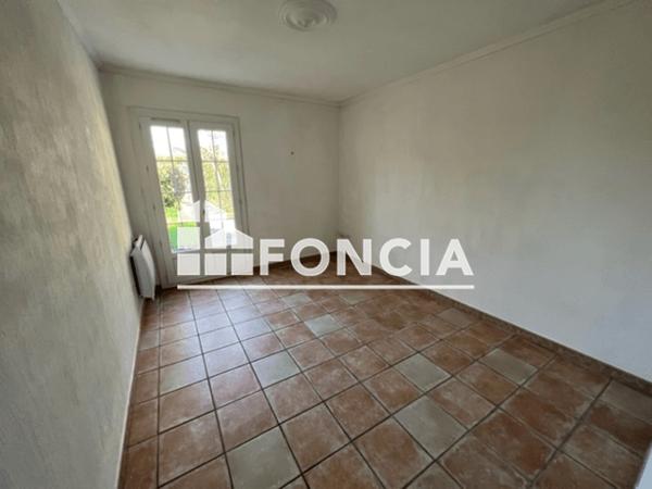 Location Maison 4 pièces 103.19 m² - FAUBOURG DE LA LIBERTE Eyguieres 13430