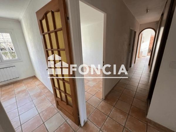 Location Maison 4 pièces 103.19 m² - FAUBOURG DE LA LIBERTE Eyguieres 13430