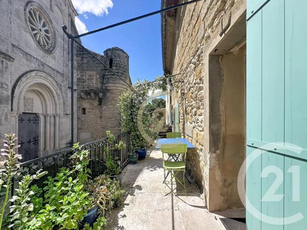 Maison à vendre  4 pièces - 117,27 m 2   UZES  - 30