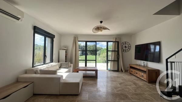 Maison à vendre  4 pièces - 117,27 m 2   UZES  - 30