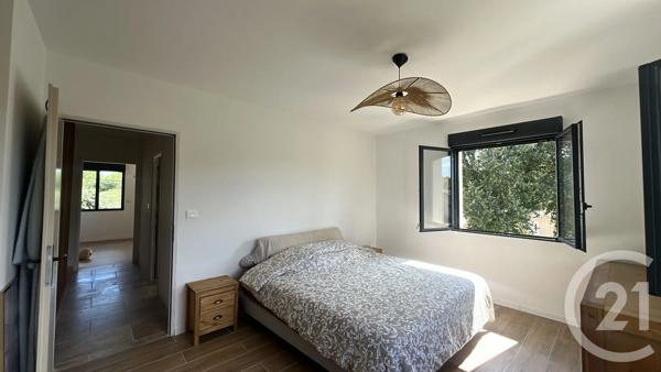 Maison à vendre  4 pièces - 117,27 m 2   UZES  - 30