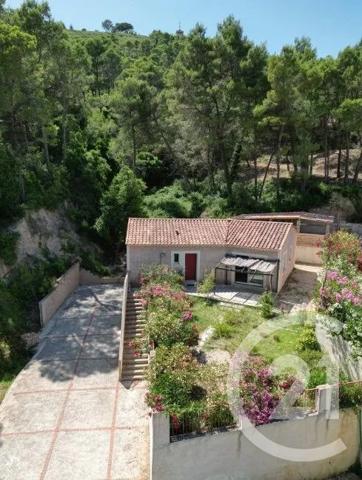 Maison à vendre  4 pièces - 103 m 2   CALVISSON  - 30