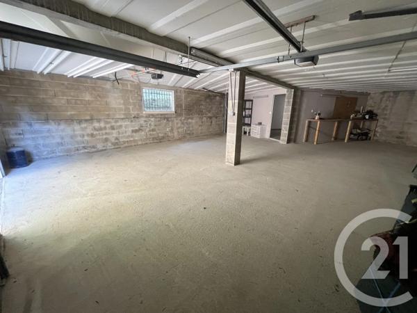 Maison à vendre  4 pièces - 103 m 2   CALVISSON  - 30