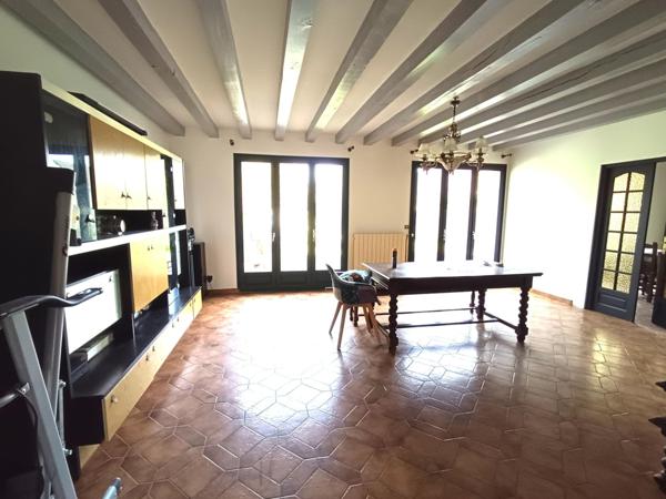 Superbe Maison 5CH aux très beaux Volumes proche Centre-Ville Conflans