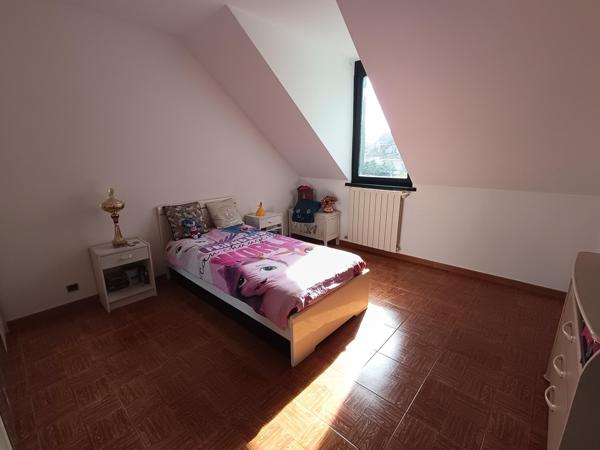 Superbe Maison 5CH aux très beaux Volumes proche Centre-Ville Conflans