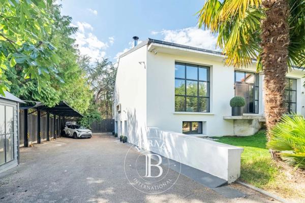 Chatou, Maison 5 Chambres -  502 m² à vendre