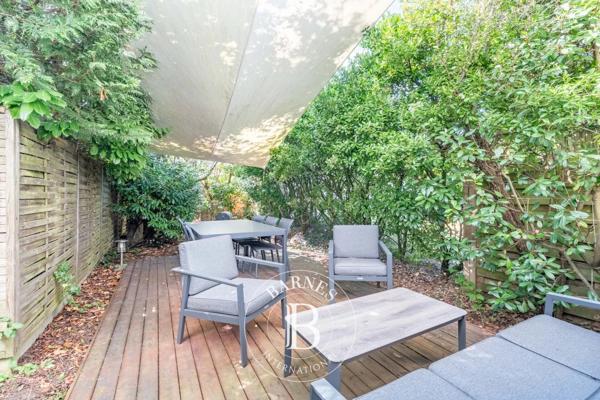 Chatou, Maison 5 Chambres -  502 m² à vendre