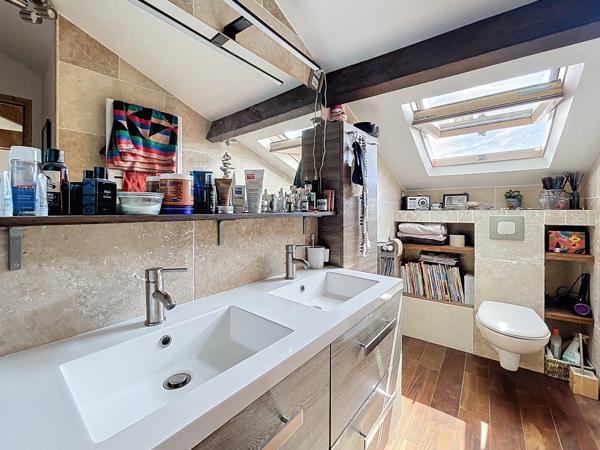 Appartement 5 pièces - 102 m² Exclusivité efficity