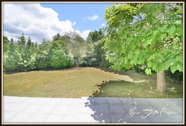 Dpt Landes (40), à vendre MOLIETS ET MAA maison P7 de 185 m² rénovée.